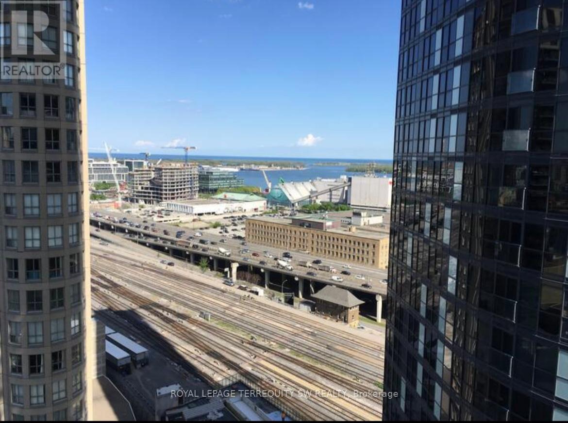 2012 - 8 The Esplanade, Toronto, Ontario  M5E 0A6 - Photo 26 - C12669710