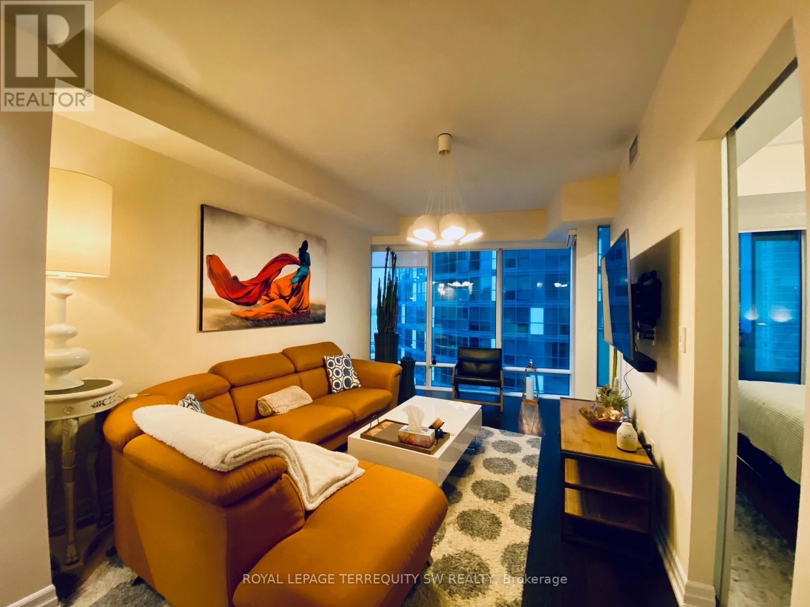 2012 - 8 The Esplanade, Toronto, Ontario  M5E 0A6 - Photo 8 - C12669710