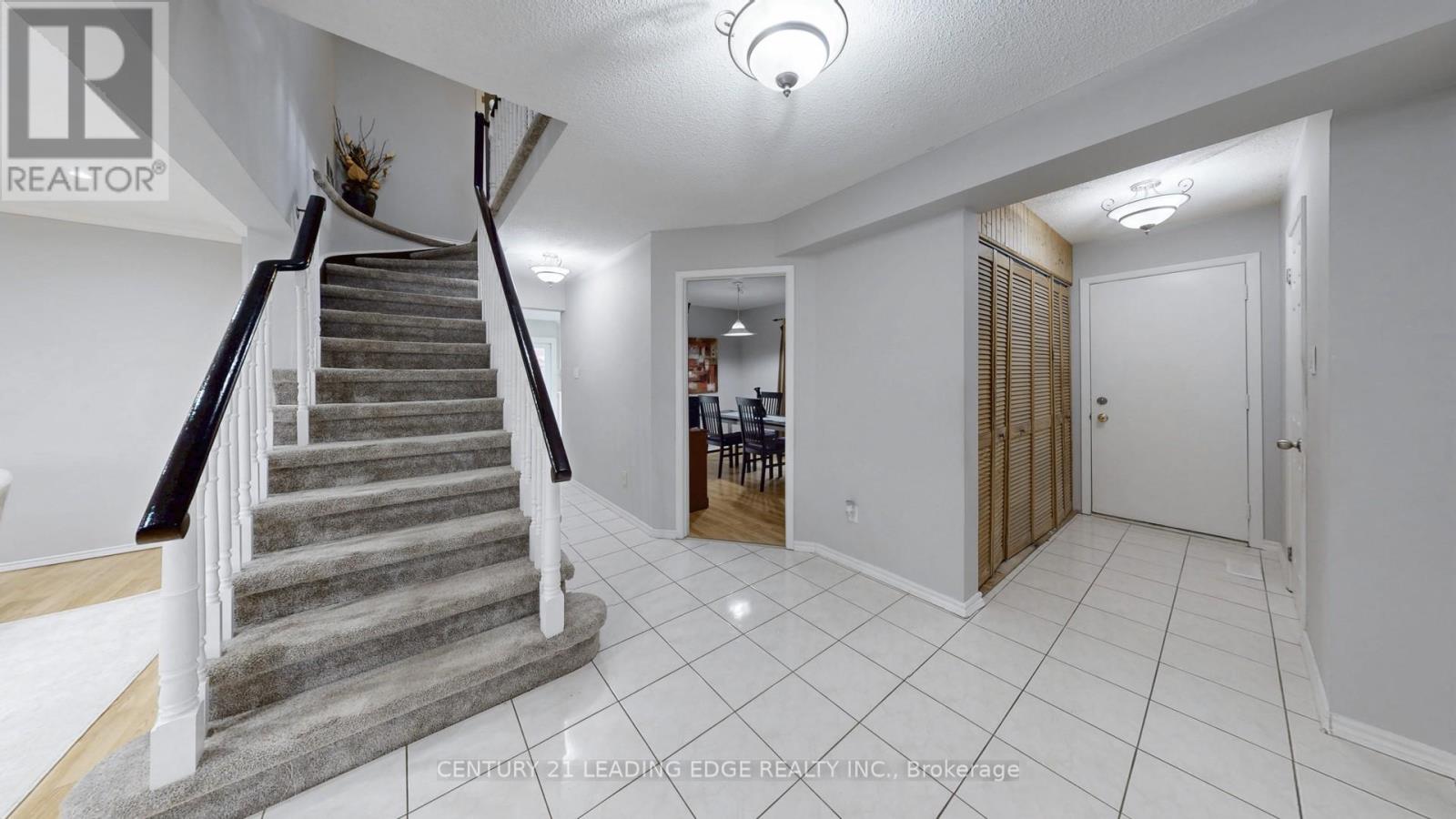 176 Large Crescent, Ajax (Central West), Ontario  L1T 2R2 - Photo 25 - E12879366