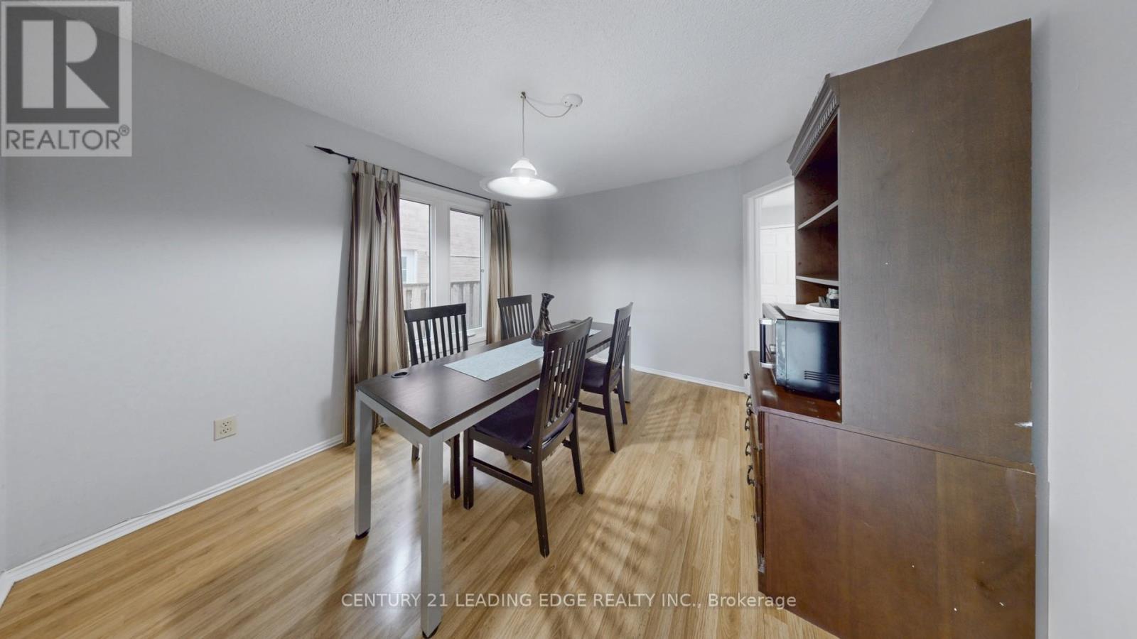 176 Large Crescent, Ajax (Central West), Ontario  L1T 2R2 - Photo 11 - E12879366