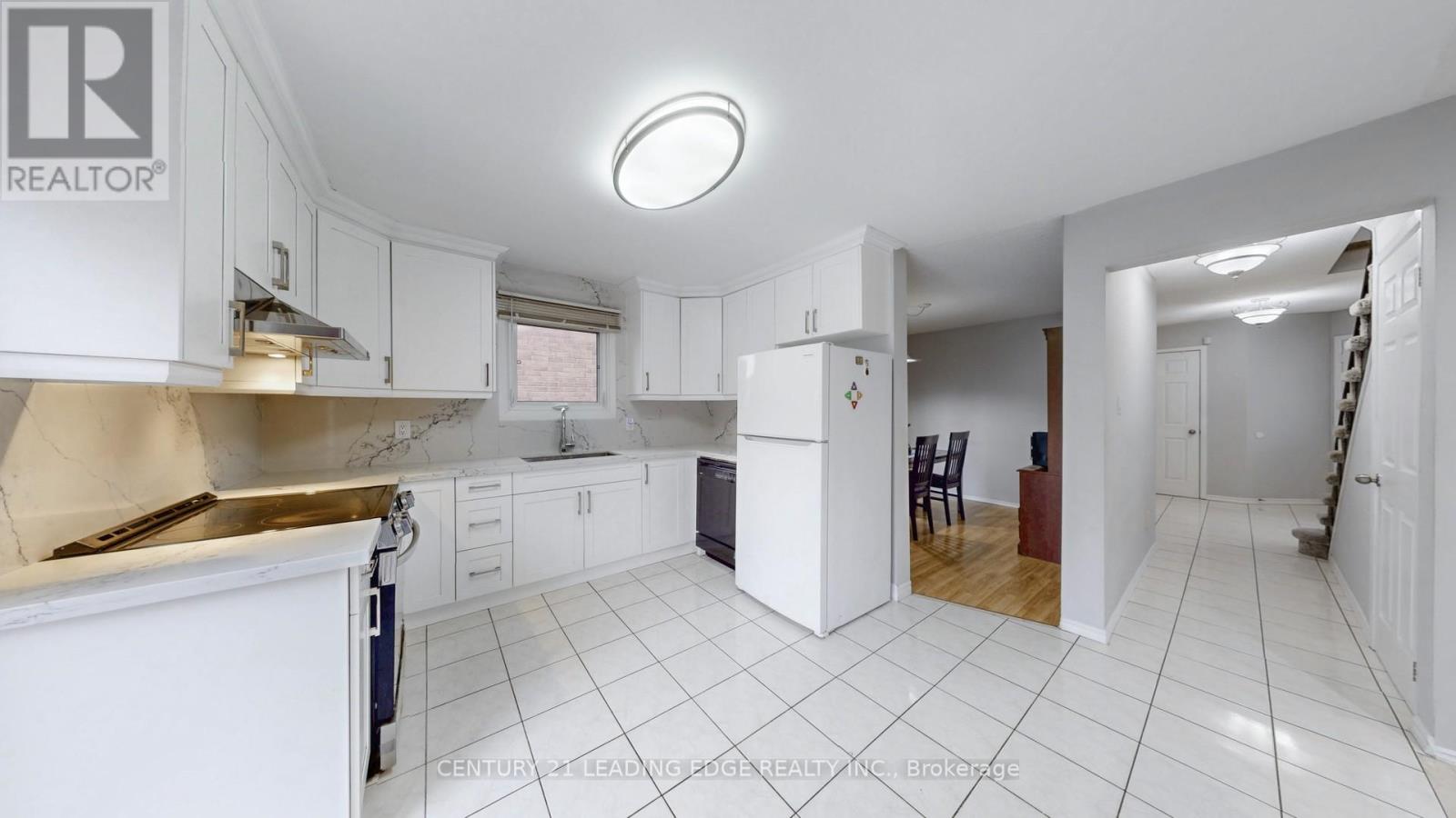 176 Large Crescent, Ajax (Central West), Ontario  L1T 2R2 - Photo 19 - E12879366