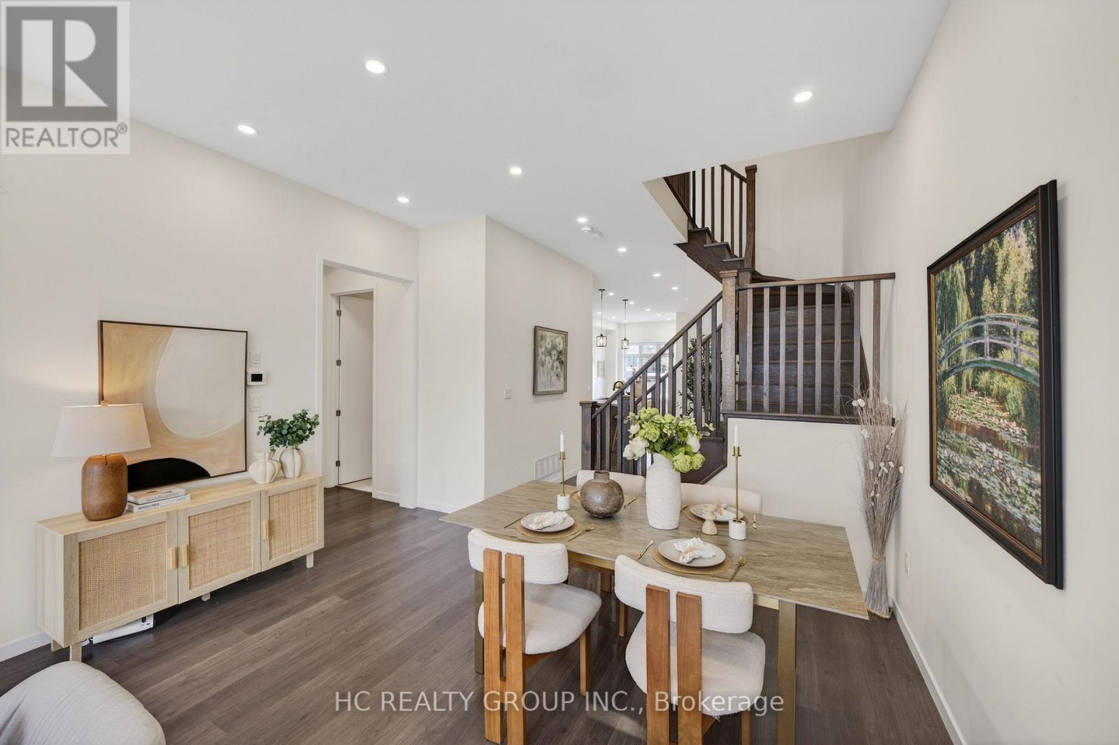 1240 Wellington Street E, Aurora, Ontario  L4G 2C9 - Photo 4 - N12880848