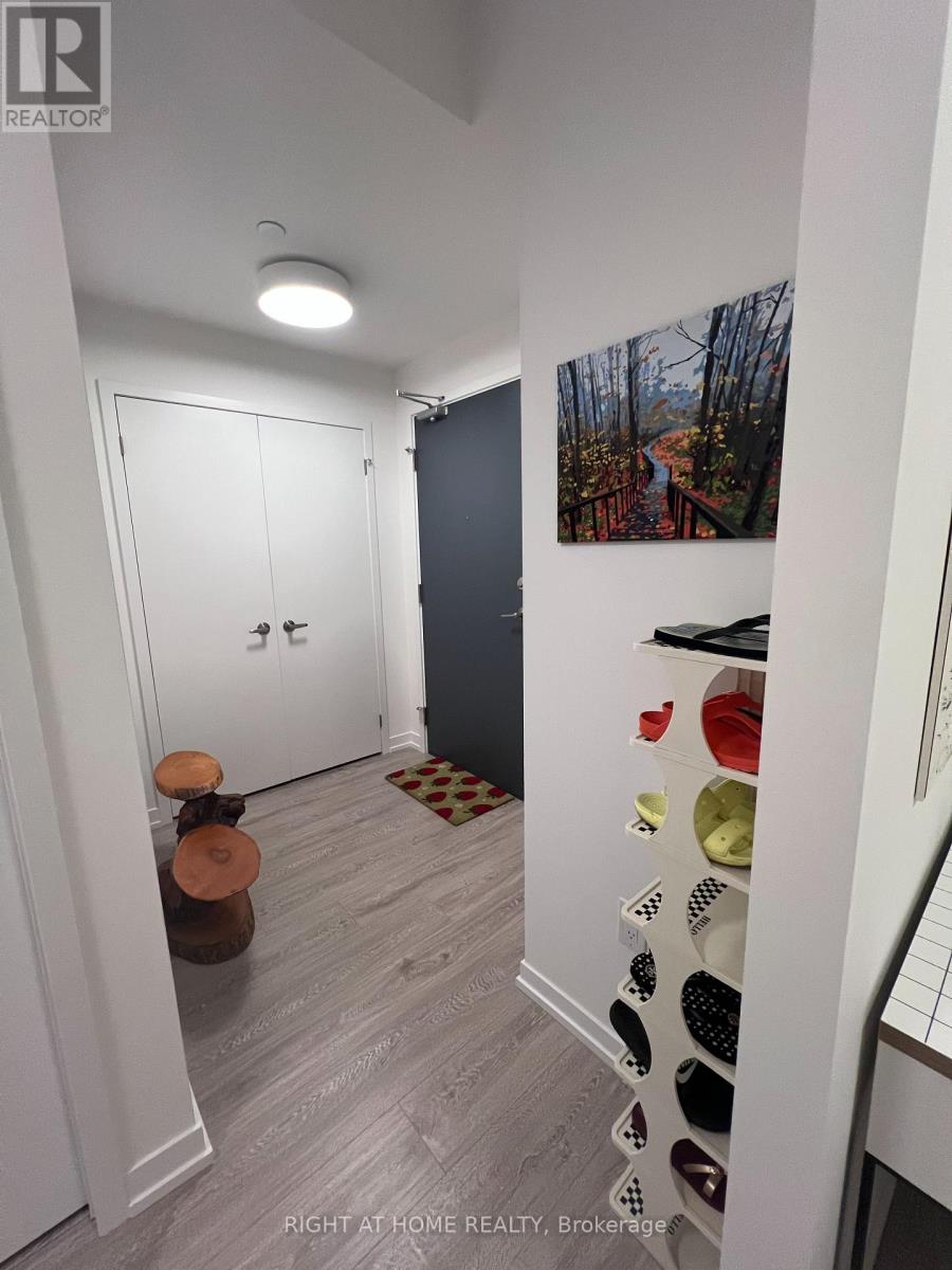 614 - 2485 Eglinton Avenue W, Mississauga, Ontario  L5M 0P3 - Photo 2 - W12875864