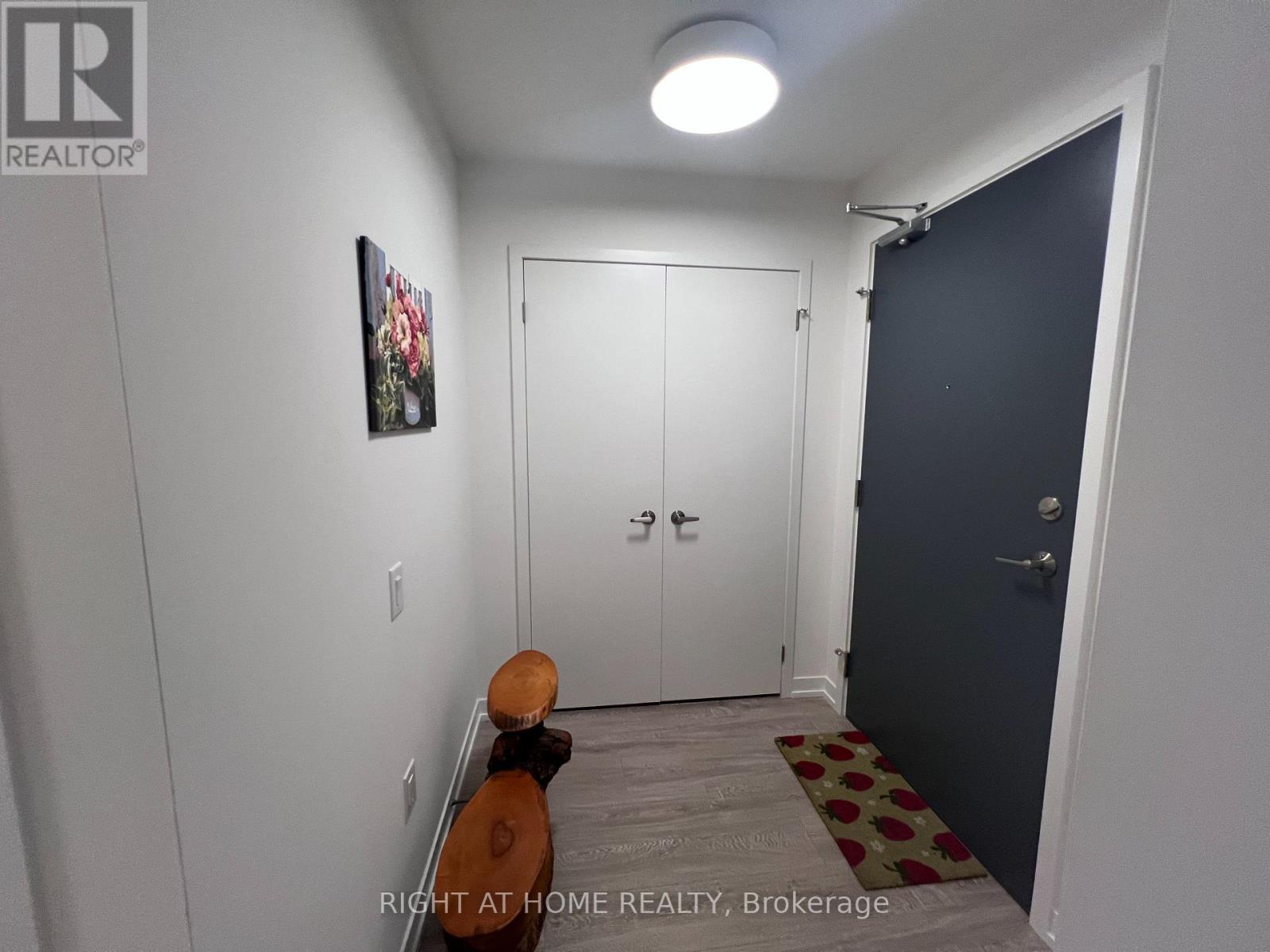 614 - 2485 Eglinton Avenue W, Mississauga, Ontario  L5M 0P3 - Photo 3 - W12875864