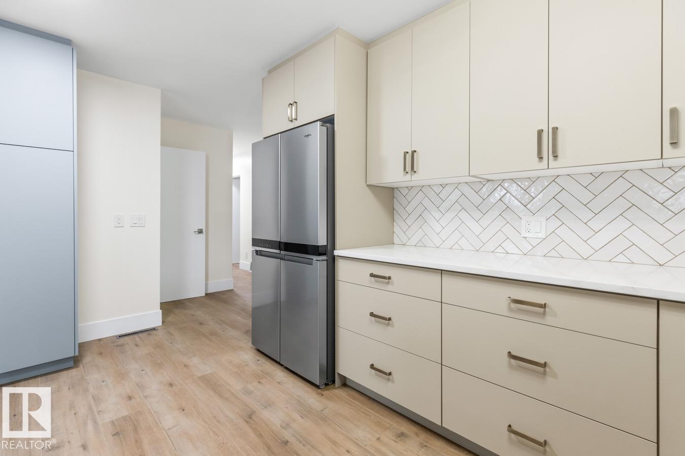 8316 68a St Nw, Edmonton, Alberta  T6B 1T3 - Photo 13 - E4477429