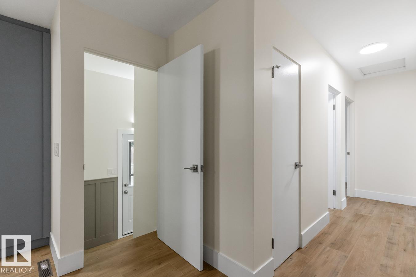 8316 68a St Nw, Edmonton, Alberta  T6B 1T3 - Photo 18 - E4477429