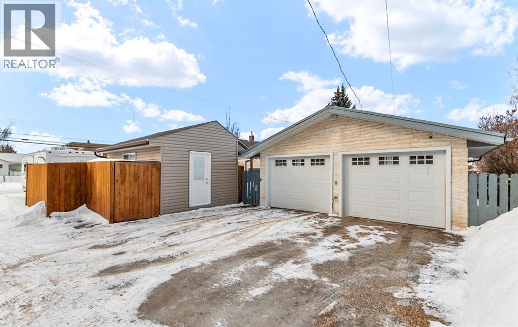4613 48 Avenue, Olds, Alberta  T4H 1C8 - Photo 46 - A2289366