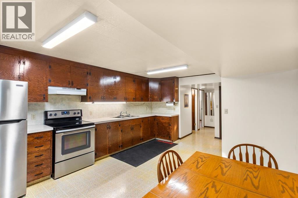 4613 48 Avenue, Olds, Alberta  T4H 1C8 - Photo 29 - A2289366