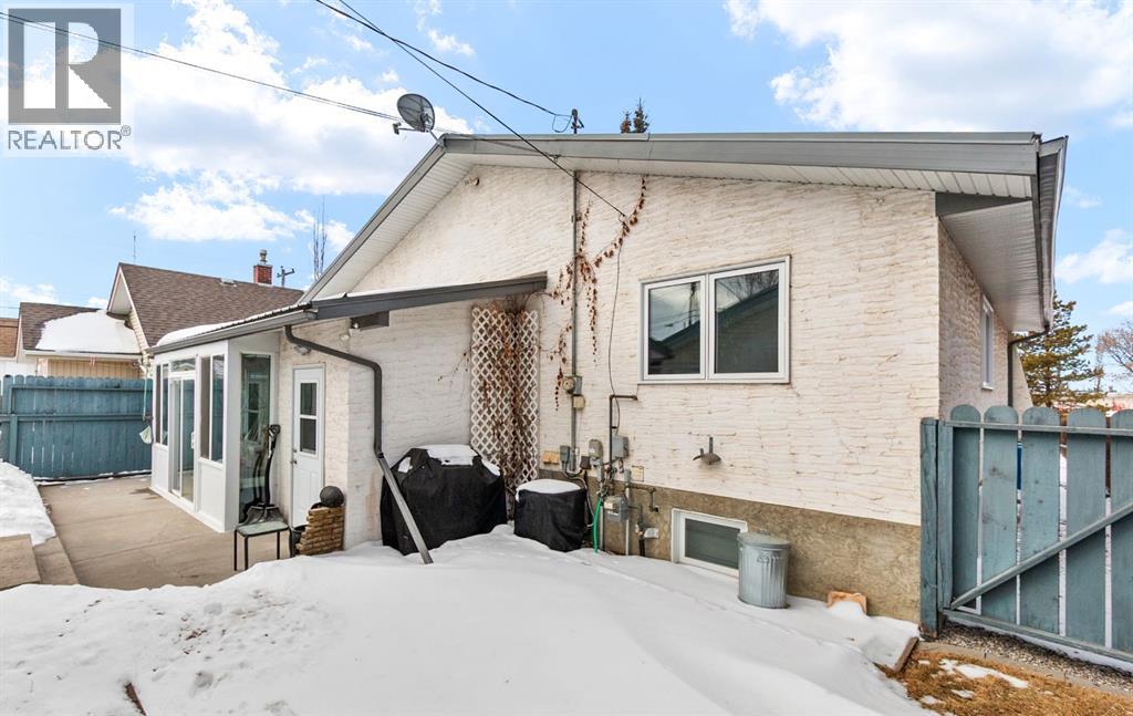 4613 48 Avenue, Olds, Alberta  T4H 1C8 - Photo 39 - A2289366