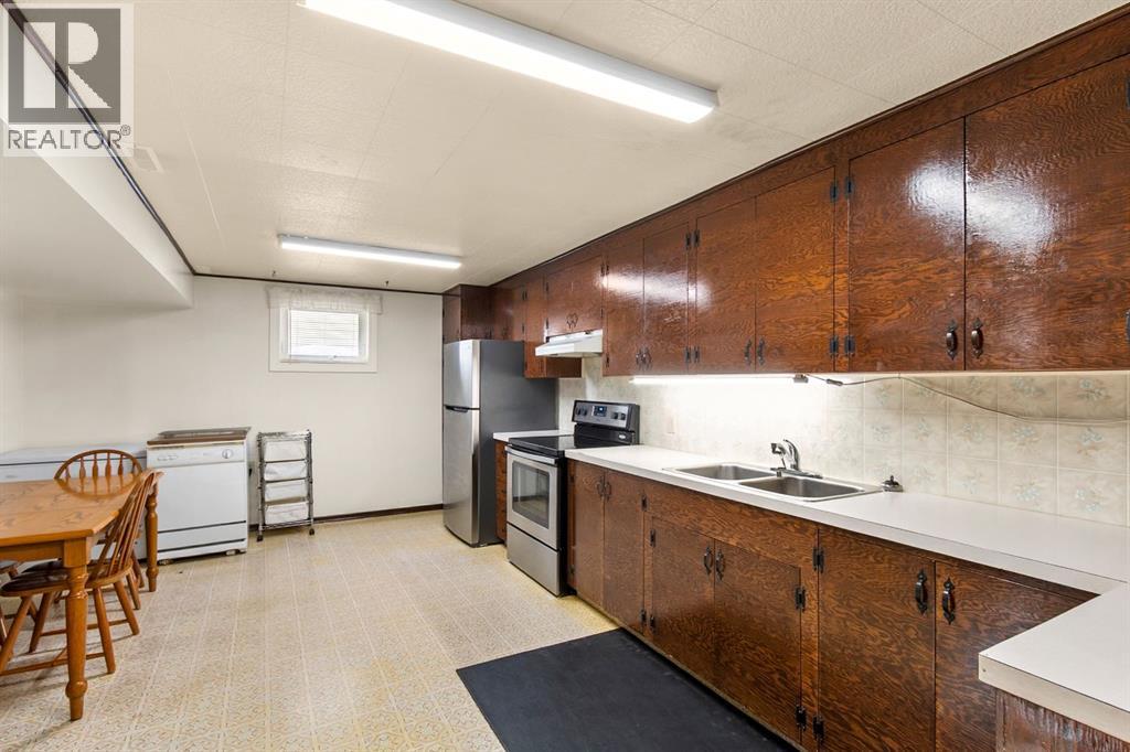 4613 48 Avenue, Olds, Alberta  T4H 1C8 - Photo 27 - A2289366