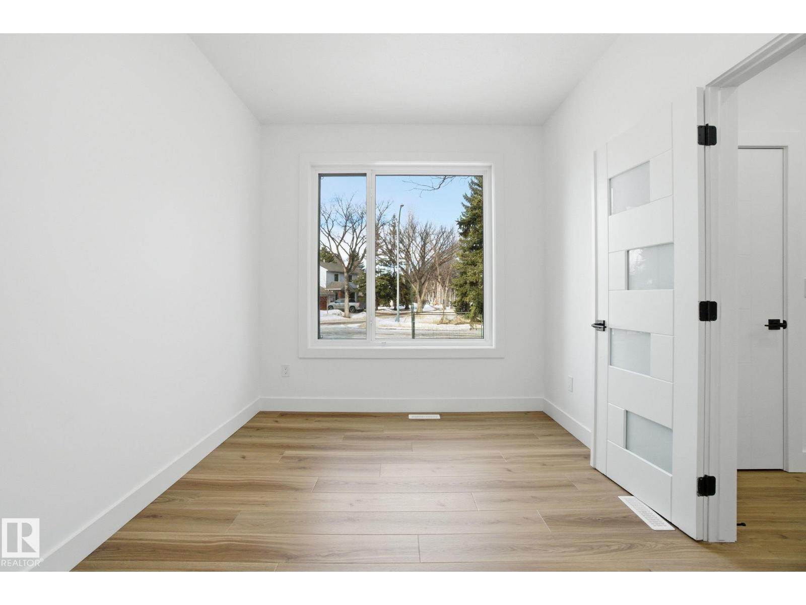 7603 92 Av Nw, Edmonton, Alberta  T6C 1R3 - Photo 9 - E4477433