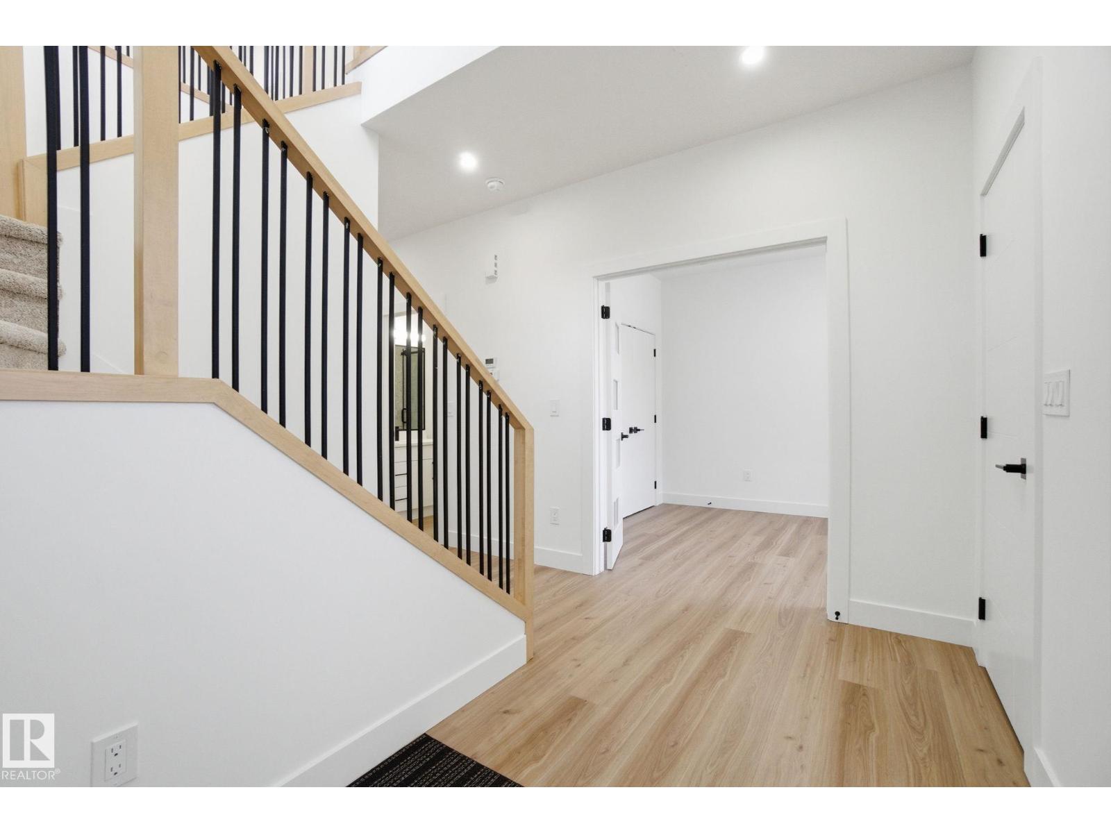 7603 92 Av Nw, Edmonton, Alberta  T6C 1R3 - Photo 7 - E4477433