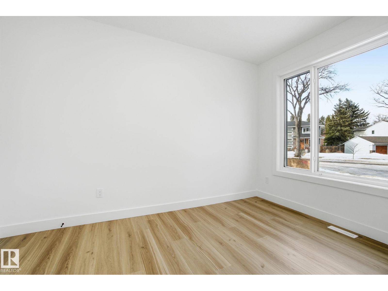 7603 92 Av Nw, Edmonton, Alberta  T6C 1R3 - Photo 8 - E4477433