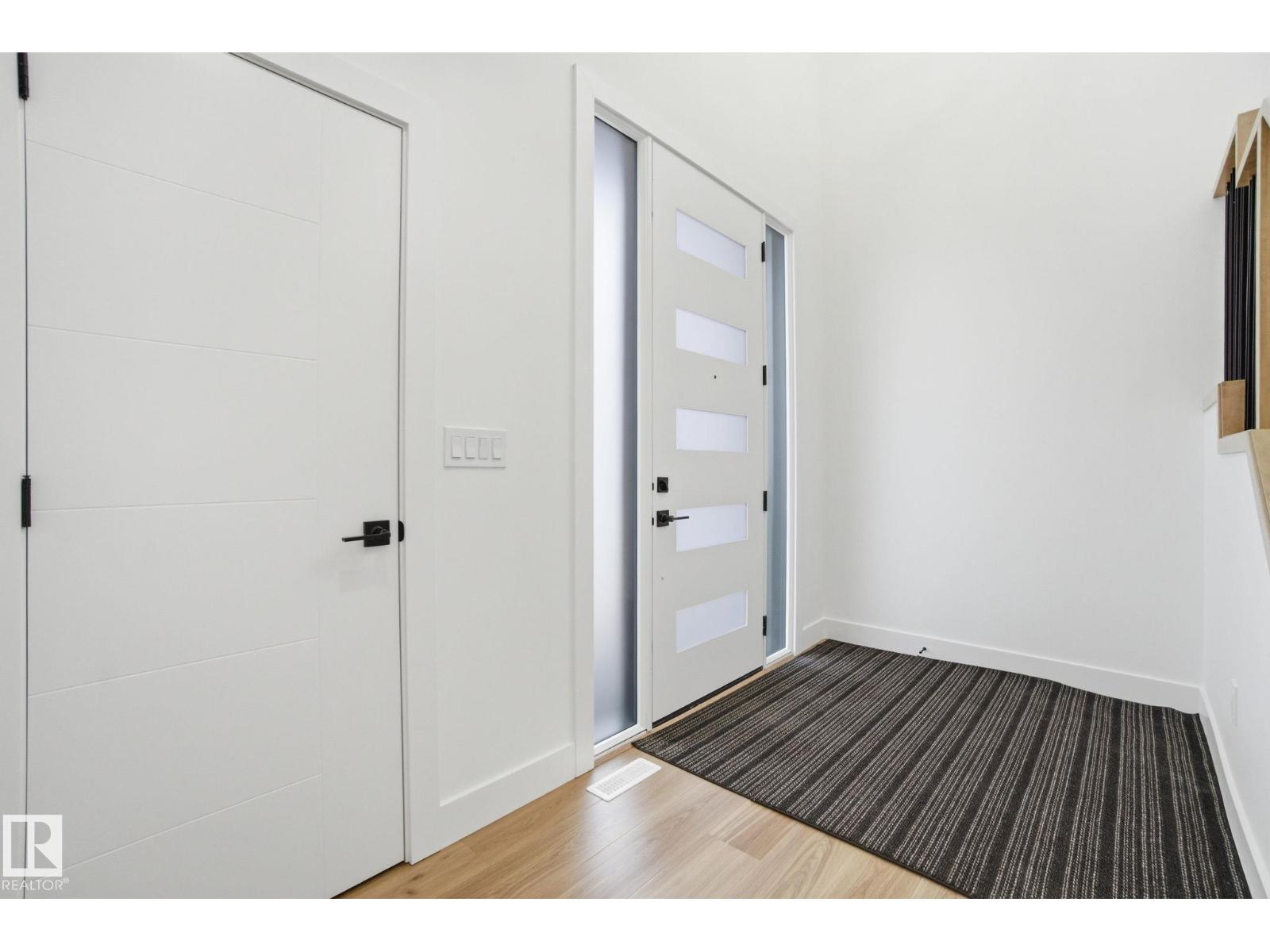 7603 92 Av Nw, Edmonton, Alberta  T6C 1R3 - Photo 6 - E4477433