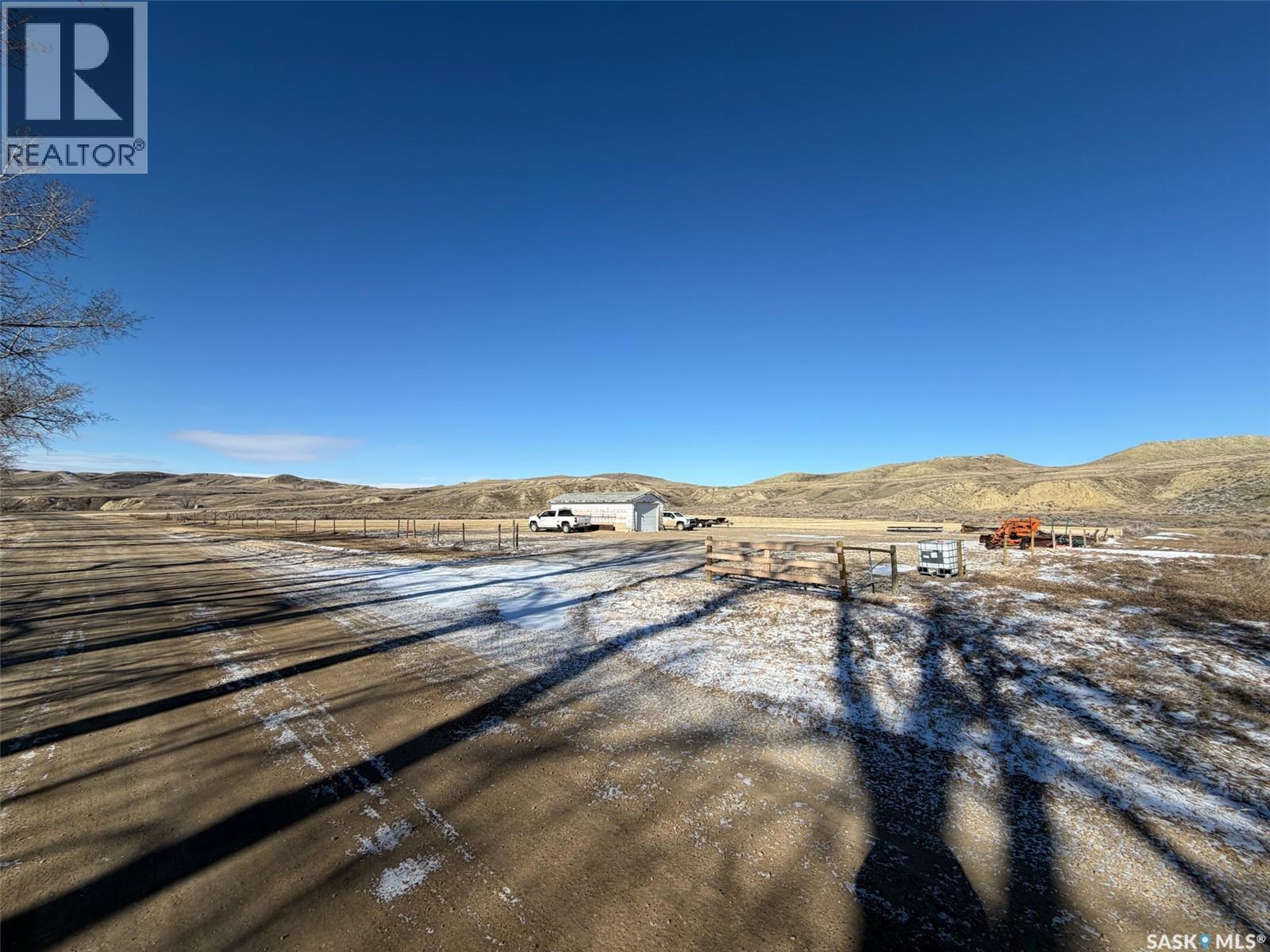 Chimney Coulee Road, Eastend, Saskatchewan