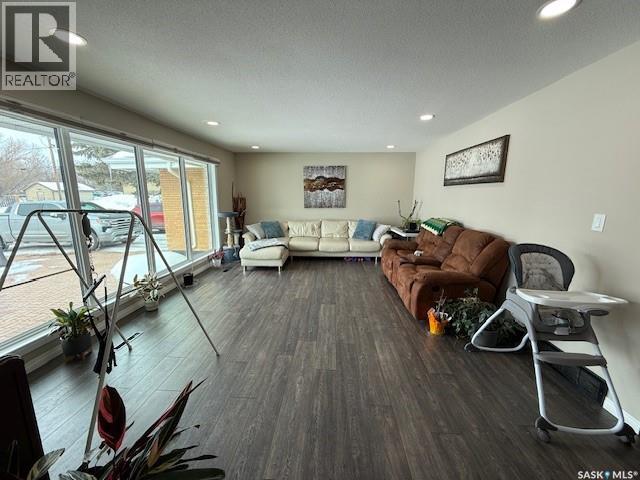 124 Dixon Avenue, Kamsack, Saskatchewan  S0A 1S0 - Photo 6 - SK030423