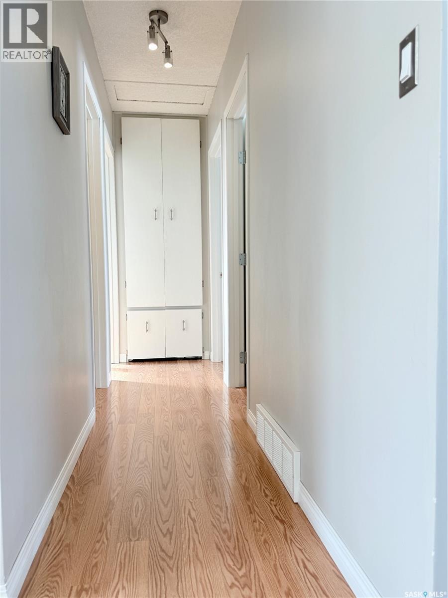 375 9th Avenue W, Melville, Saskatchewan  S0A 2P0 - Photo 13 - SK030404