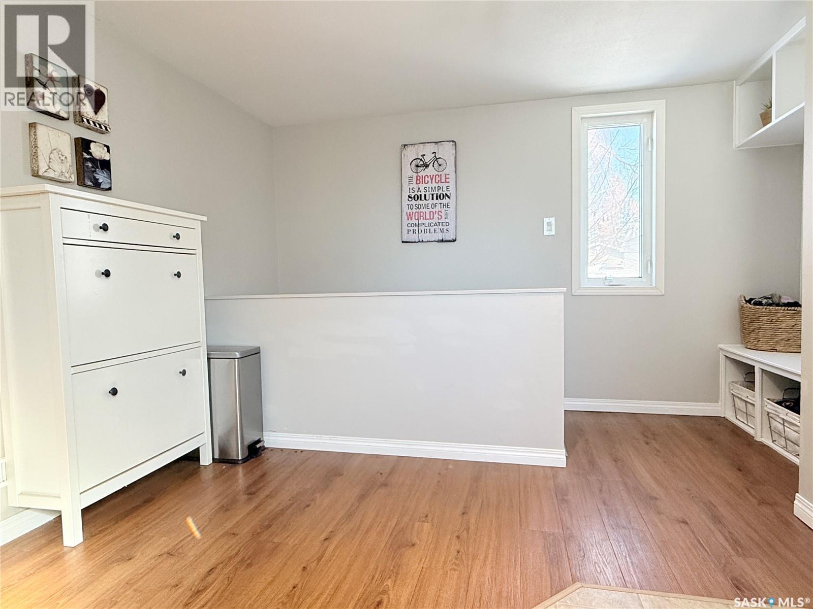 375 9th Avenue W, Melville, Saskatchewan  S0A 2P0 - Photo 24 - SK030404