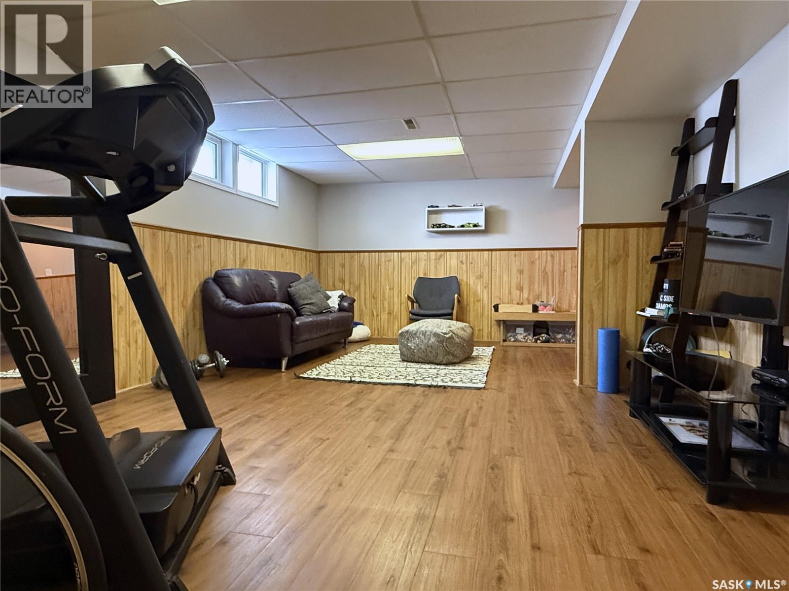 375 9th Avenue W, Melville, Saskatchewan  S0A 2P0 - Photo 32 - SK030404