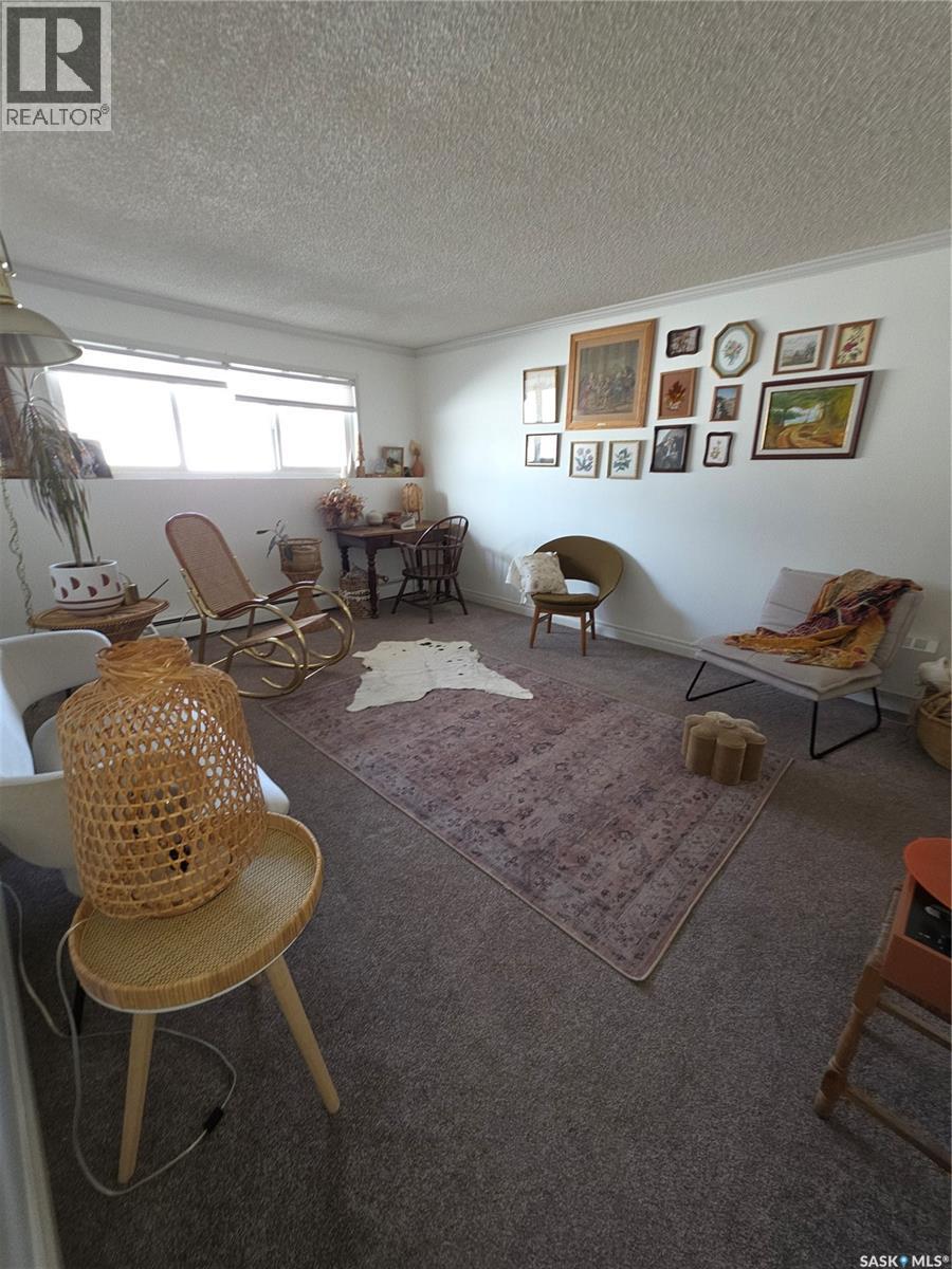 5 3809 Luther Place, Saskatoon, Saskatchewan  S7H 4B1 - Photo 5 - SK030206