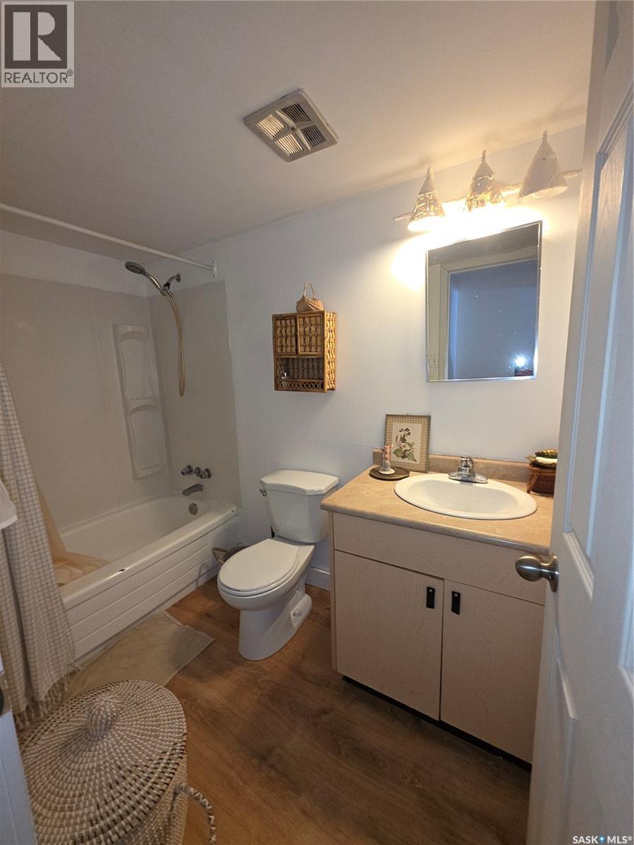 5 3809 Luther Place, Saskatoon, Saskatchewan  S7H 4B1 - Photo 8 - SK030206