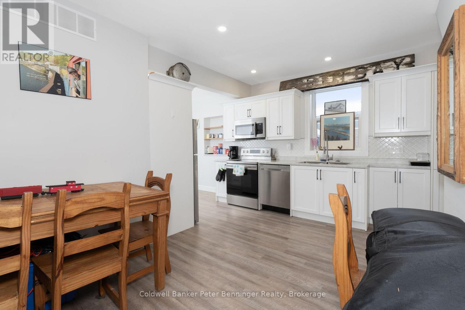 523 Mill Street, West Grey, Ontario  N0G 2M0 - Photo 11 - X12645880