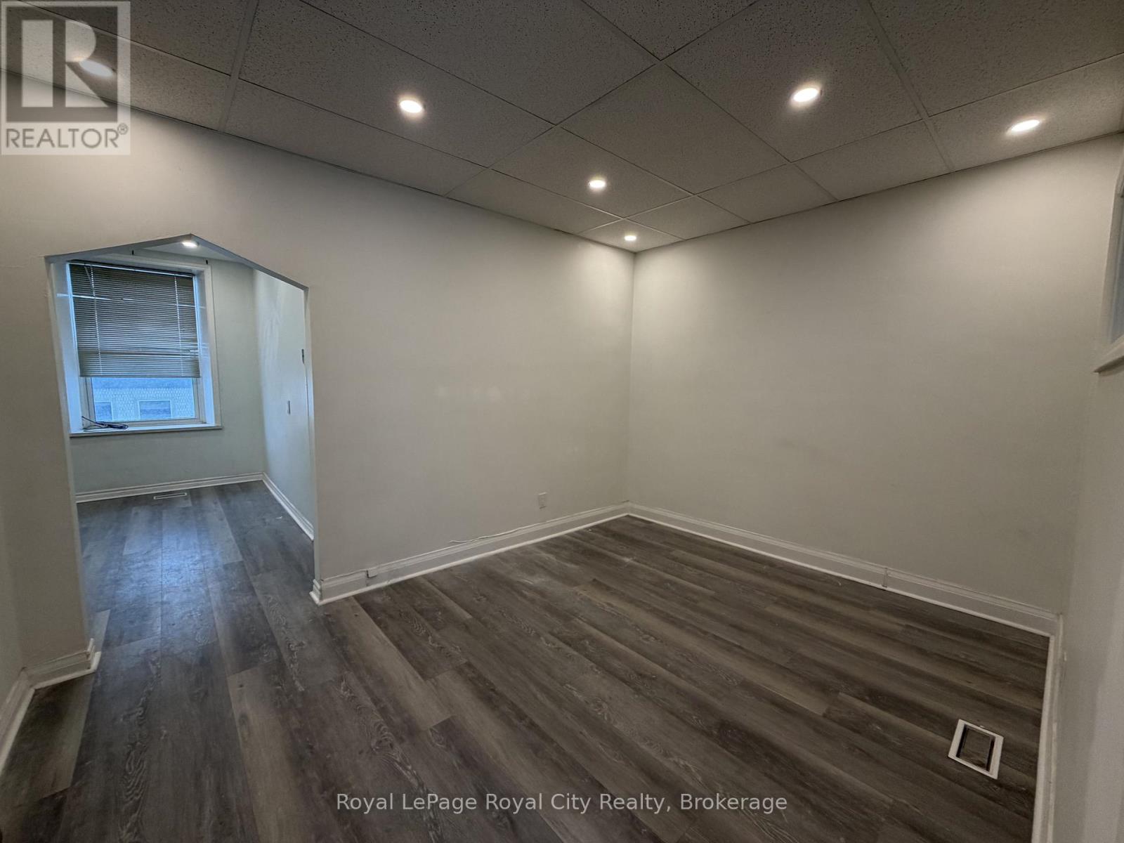 Unit 6 - 21 Gordon Street, Guelph (Downtown), Ontario  N1H 4G8 - Photo 2 - X12877220