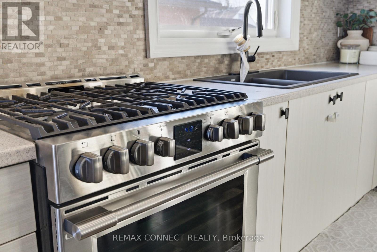 232 George Street, Oshawa, Ontario  L1H 2W5 - Photo 9 - E12875920