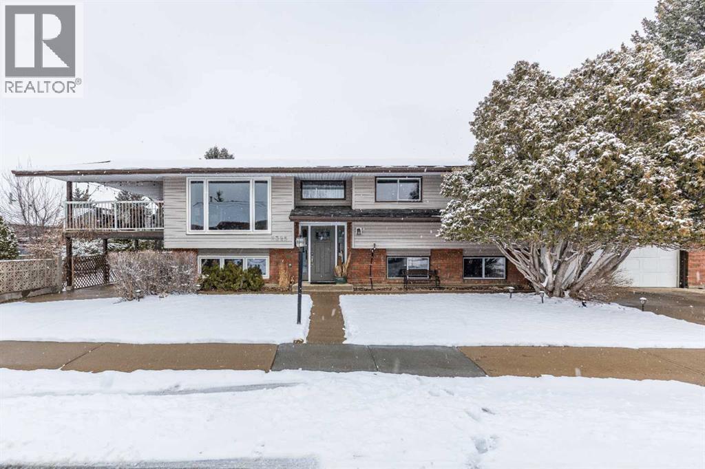 2385 12 Avenue Se, Medicine Hat, Alberta  T1B 1Y8 - Photo 1 - A2292883