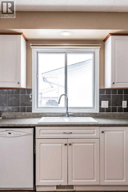 2385 12 Avenue Se, Medicine Hat, Alberta  T1B 1Y8 - Photo 19 - A2292883