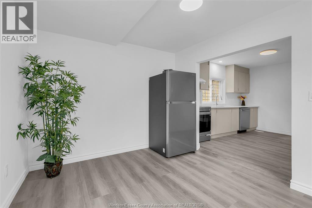 941 Cataraqui, Windsor, Ontario  N9A 3P7 - Photo 6 - 26005312