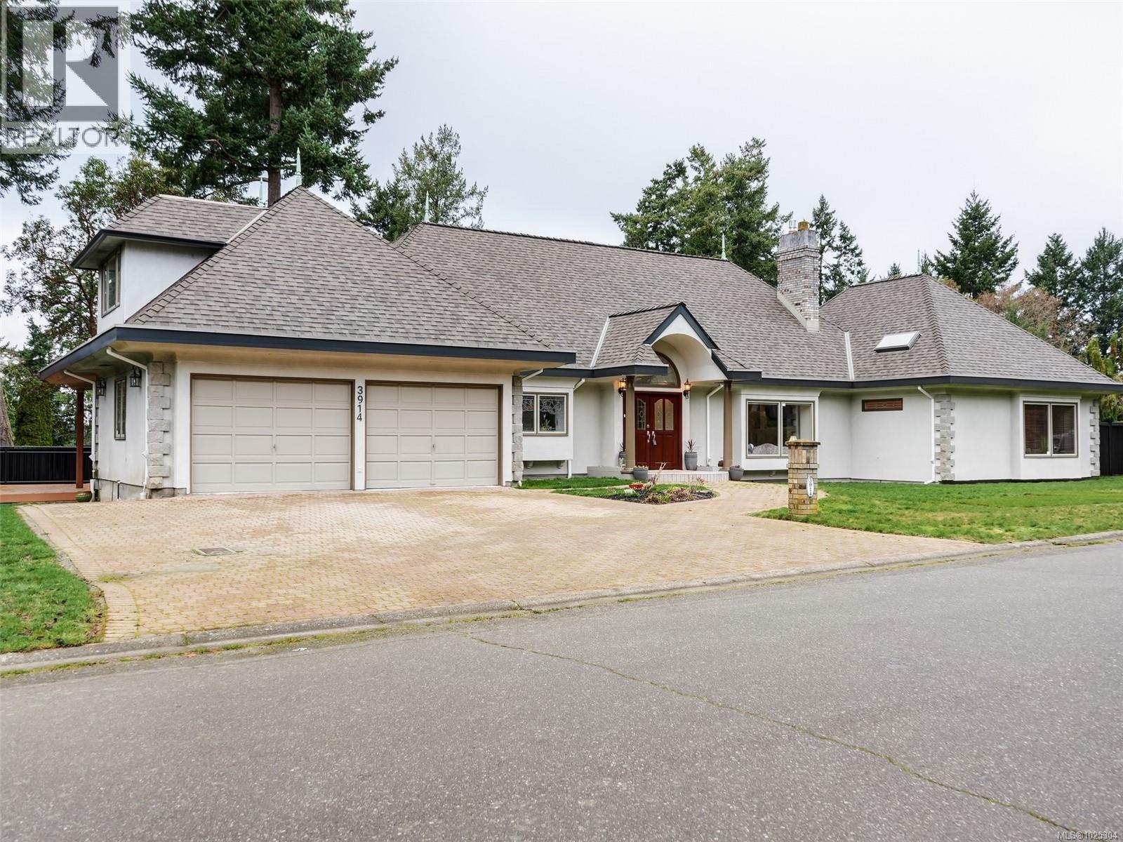 3914 Gibson Crt, Saanich, British Columbia