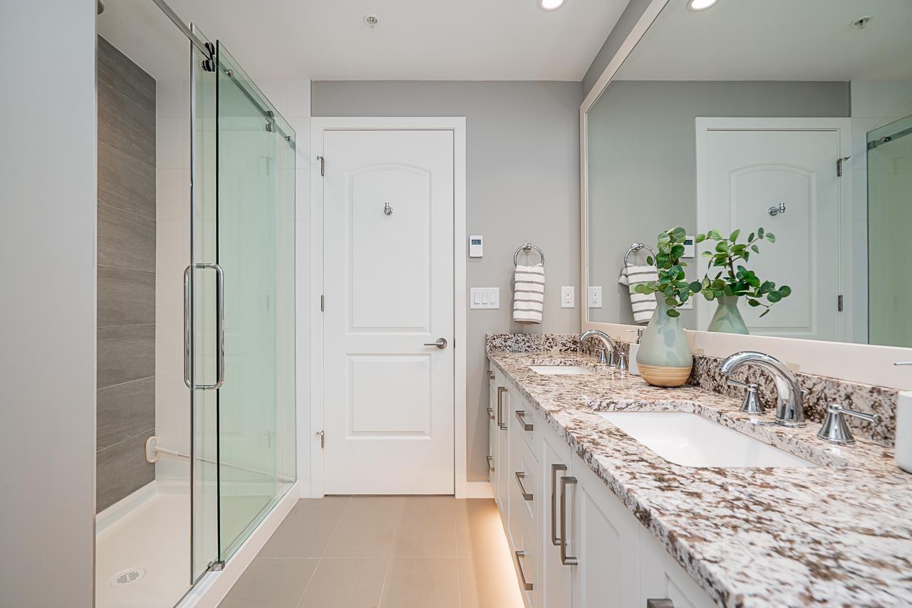 301 6490 194 Street, Surrey, British Columbia  V4N 6J9 - Photo 17 - R3099522