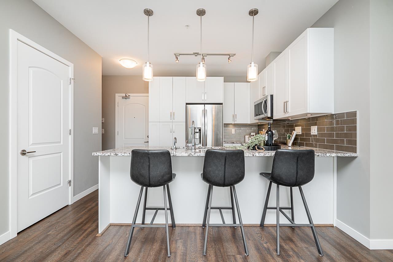 301 6490 194 Street, Surrey, British Columbia  V4N 6J9 - Photo 7 - R3099522