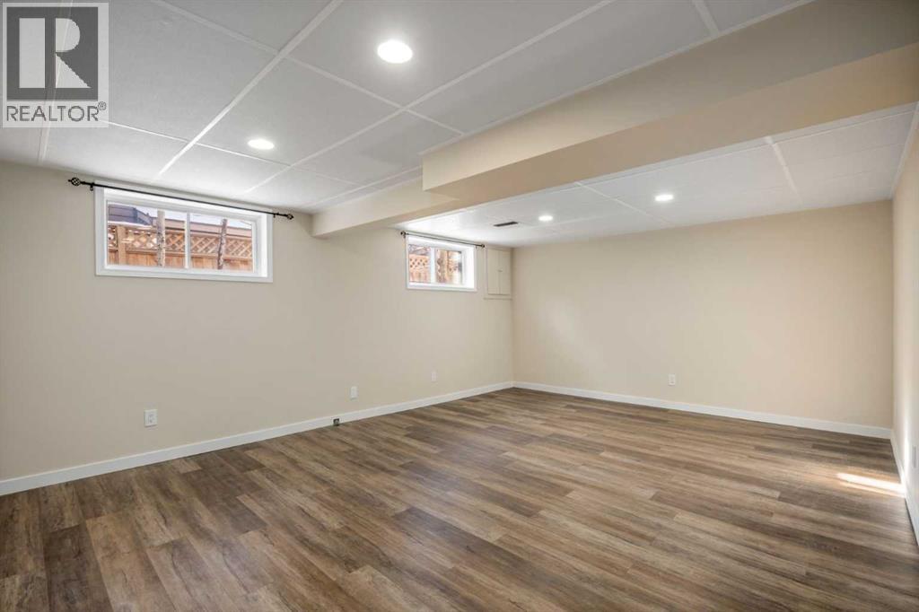 131 Stratton Crescent Sw, Calgary, Alberta  T3H 1T7 - Photo 22 - A2293052