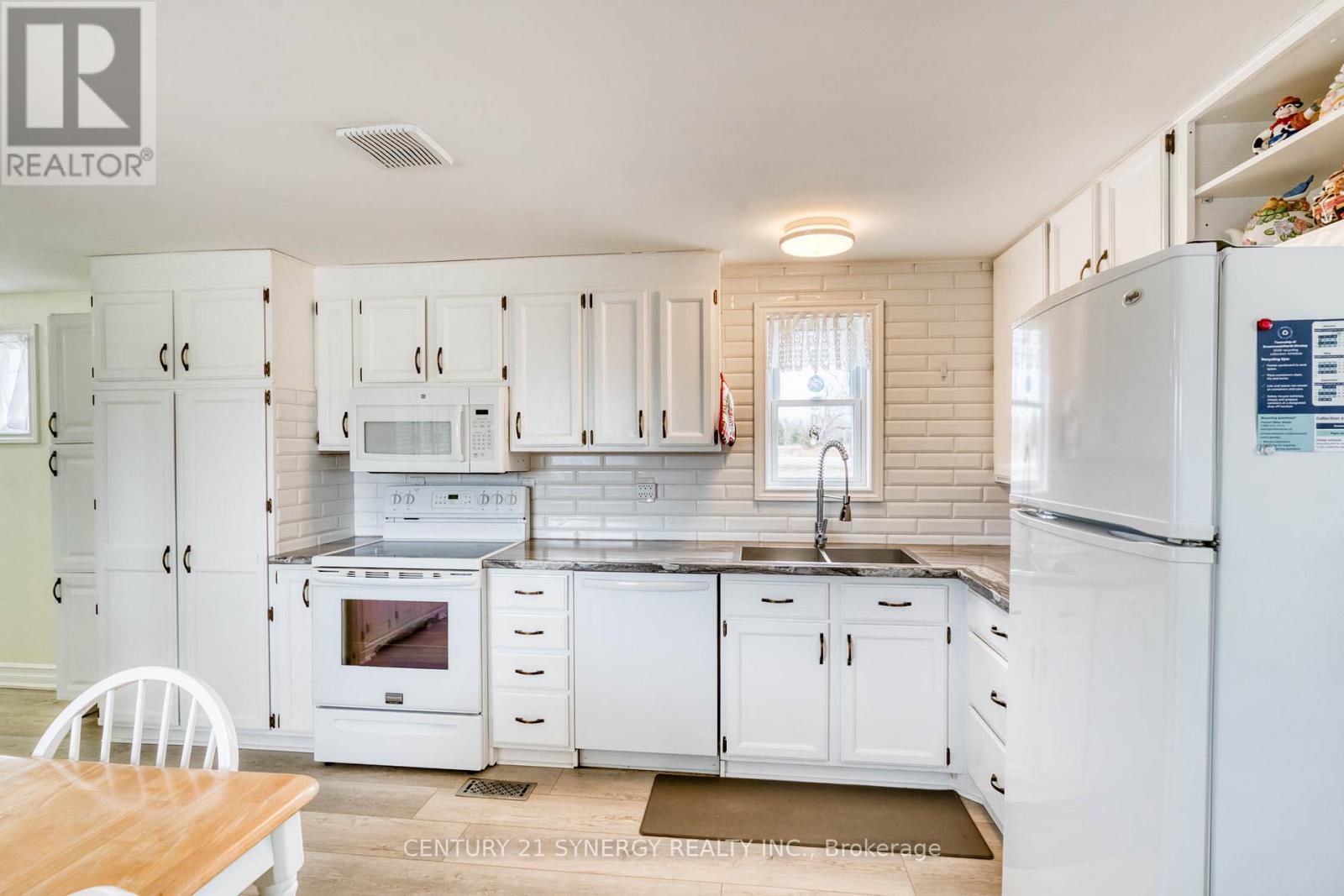 204 Hillview Road, Drummond/north Elmsley, Ontario K7H 3C8 - Photo 4 - X12881906