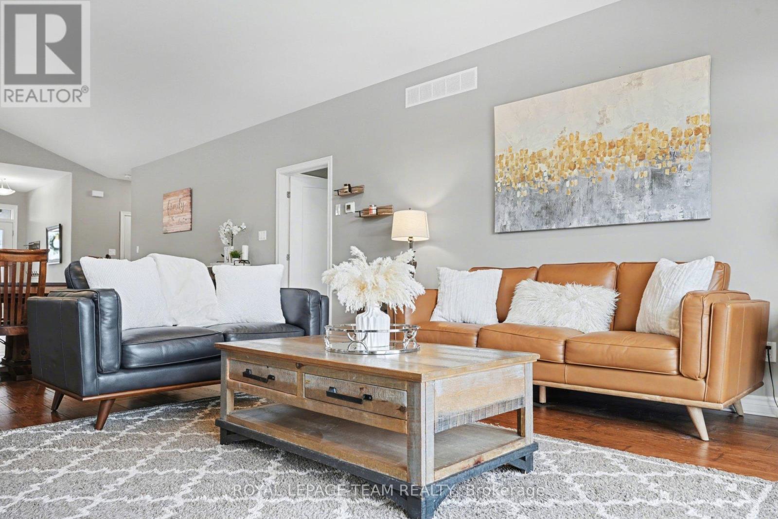 855 Reaume Street, Mississippi Mills, Ontario  K0A 1A0 - Photo 11 - X12881952