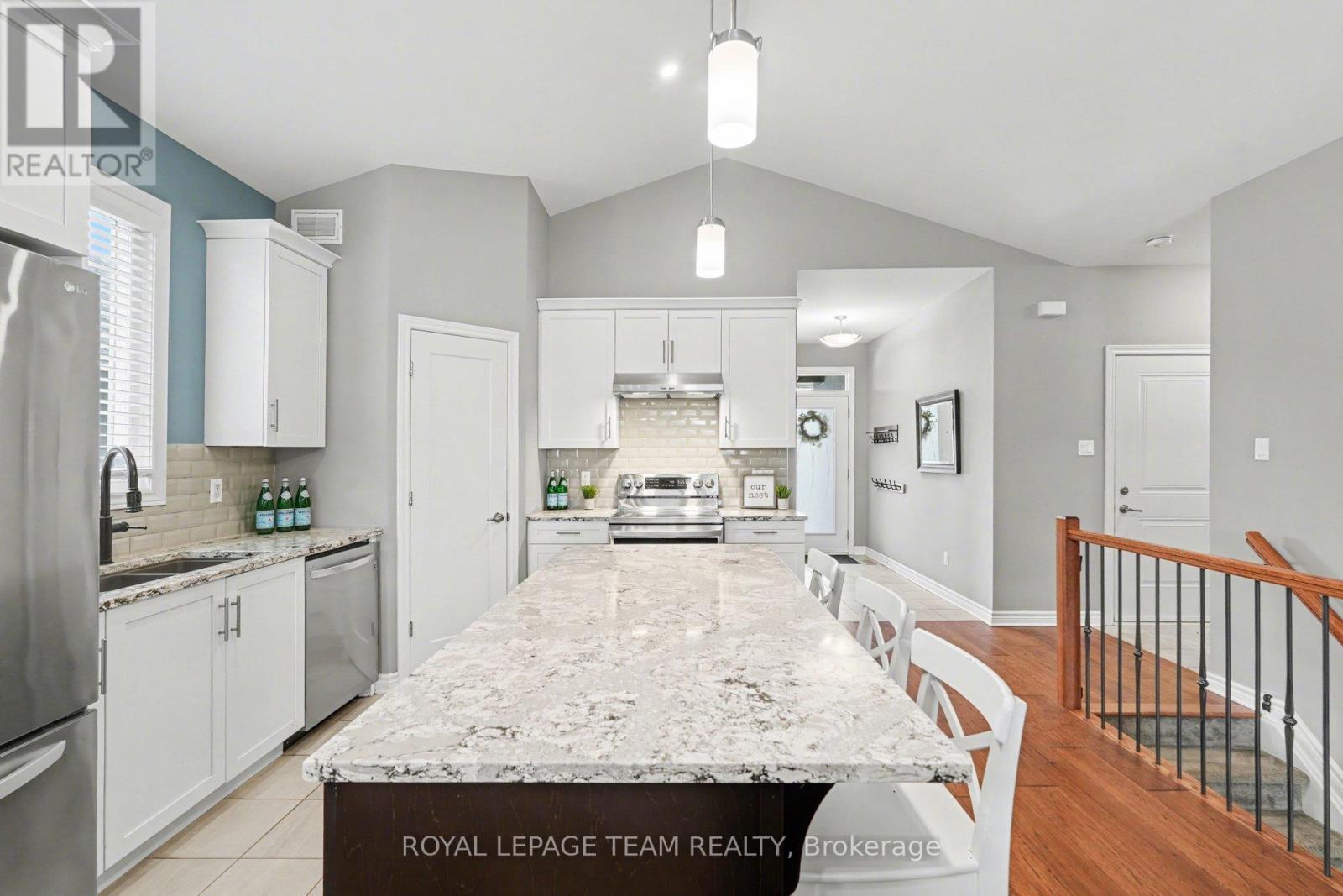 855 Reaume Street, Mississippi Mills, Ontario  K0A 1A0 - Photo 3 - X12881952