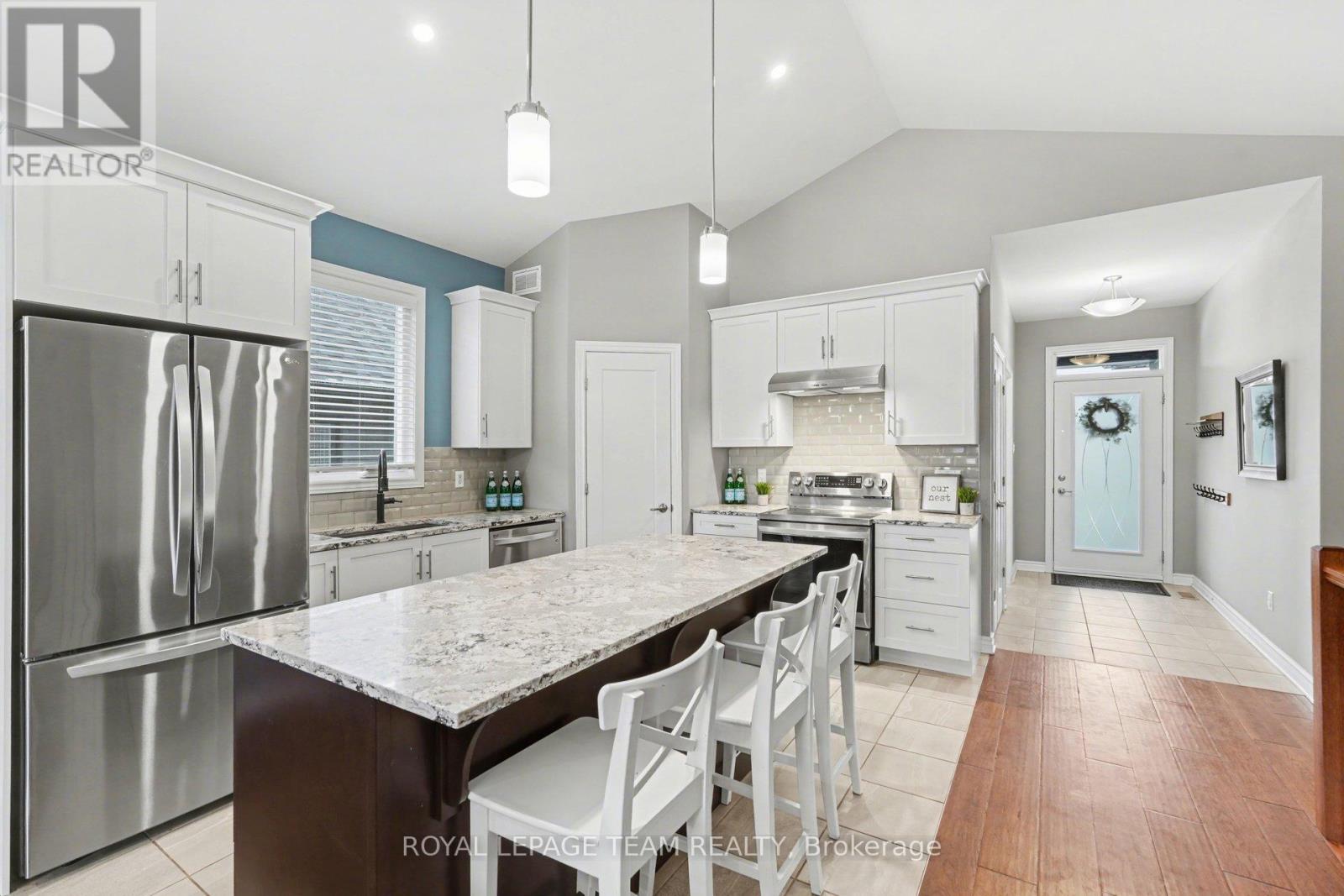 855 Reaume Street, Mississippi Mills, Ontario  K0A 1A0 - Photo 5 - X12881952