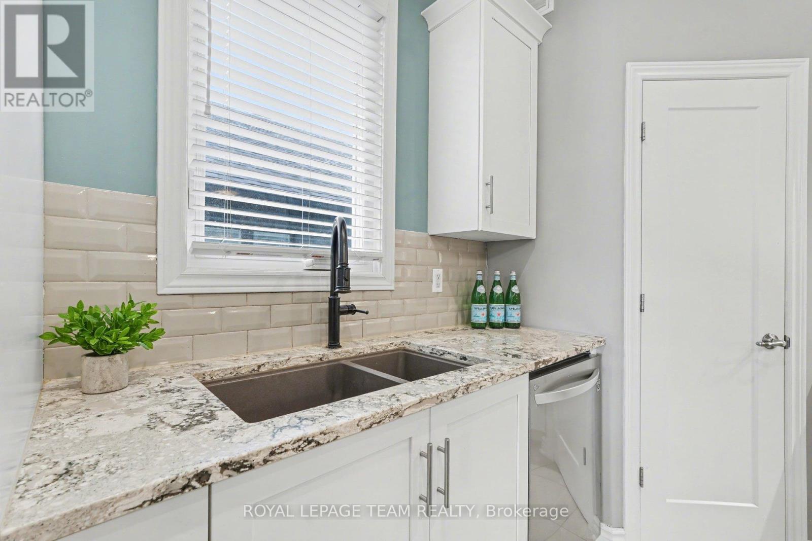 855 Reaume Street, Mississippi Mills, Ontario  K0A 1A0 - Photo 7 - X12881952