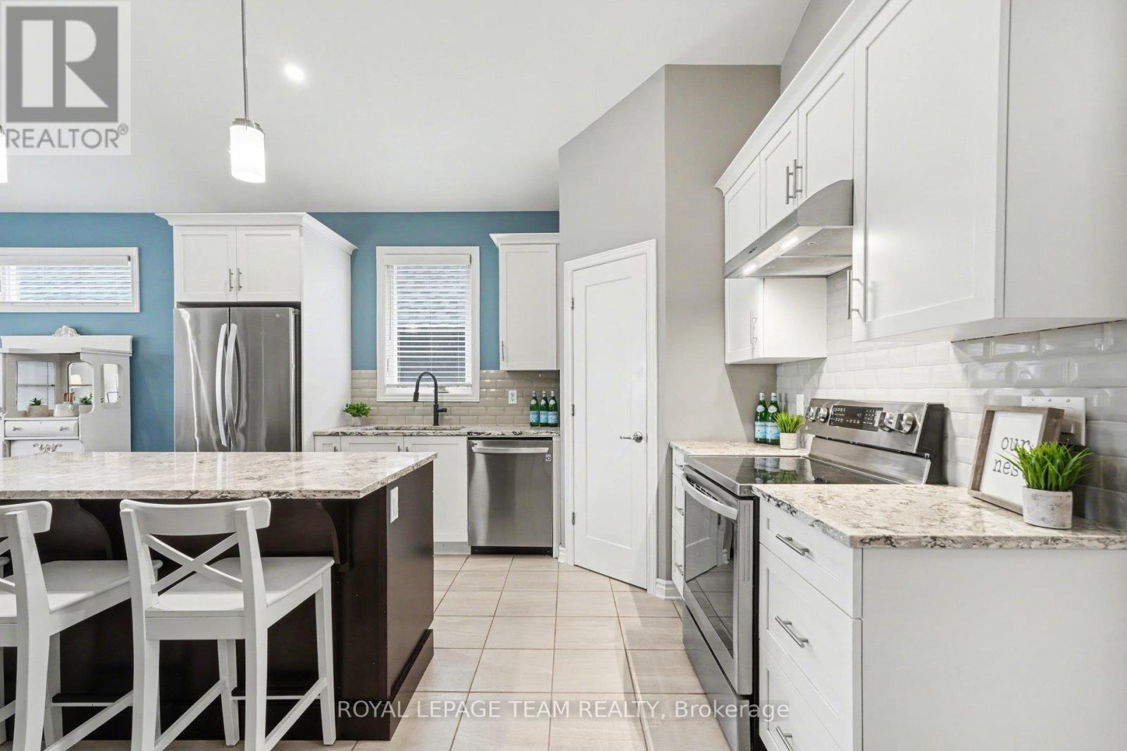 855 Reaume Street, Mississippi Mills, Ontario  K0A 1A0 - Photo 8 - X12881952