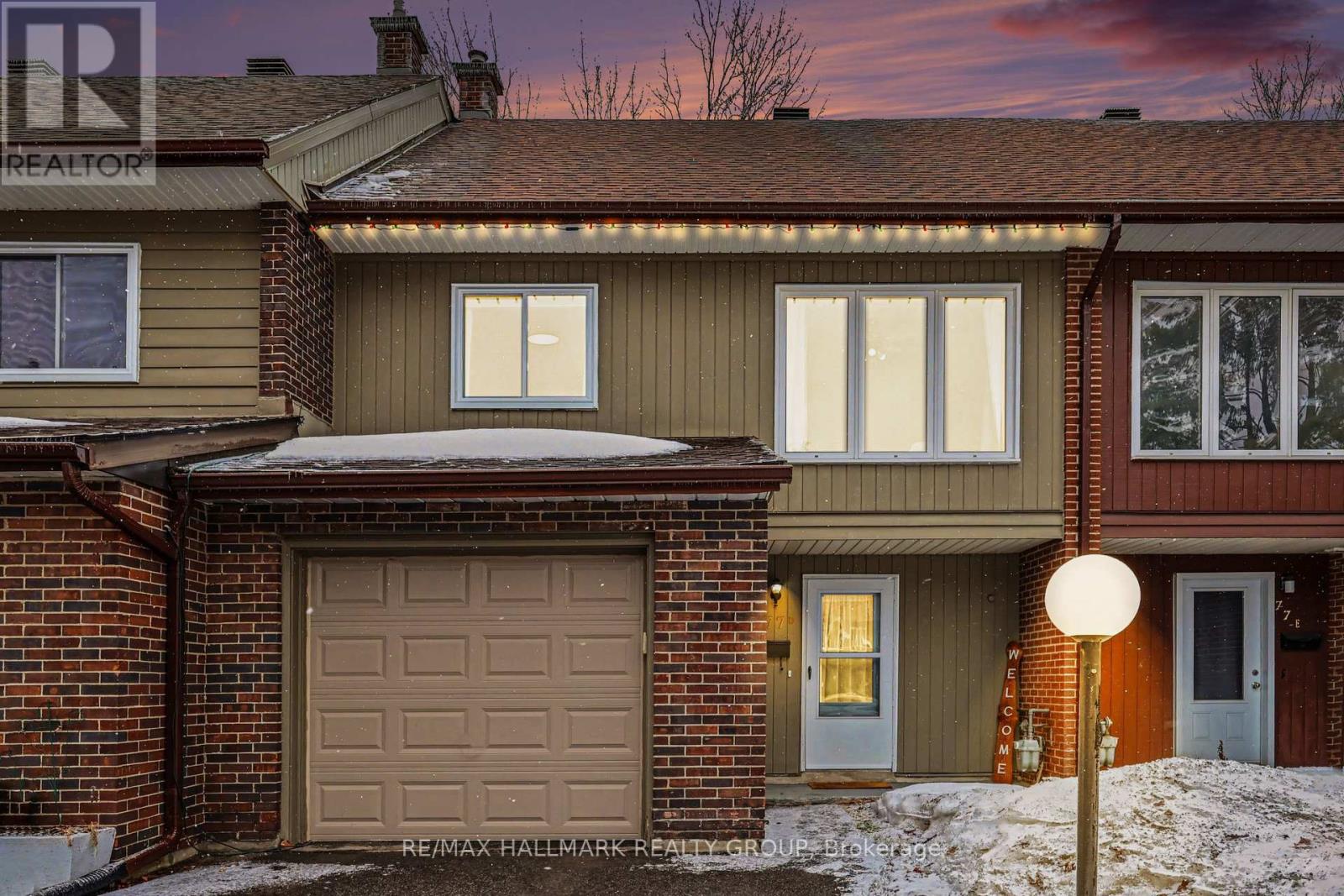 D - 77 Glen Park Drive, Ottawa, Ontario  K1B 3Z1 - Photo 1 - X12881984