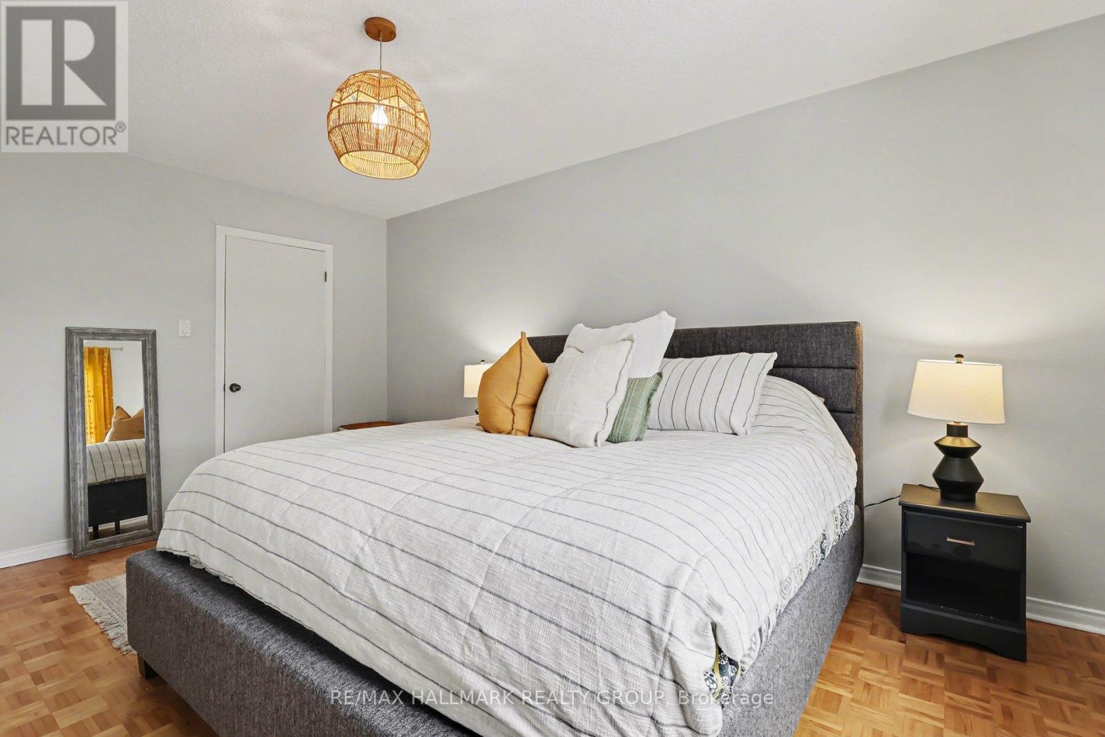 D - 77 Glen Park Drive, Ottawa, Ontario  K1B 3Z1 - Photo 16 - X12881984