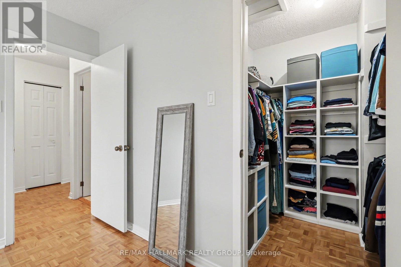 D - 77 Glen Park Drive, Ottawa, Ontario  K1B 3Z1 - Photo 17 - X12881984