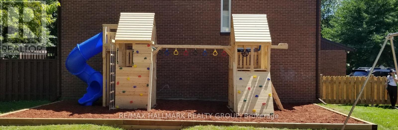 D - 77 Glen Park Drive, Ottawa, Ontario  K1B 3Z1 - Photo 33 - X12881984