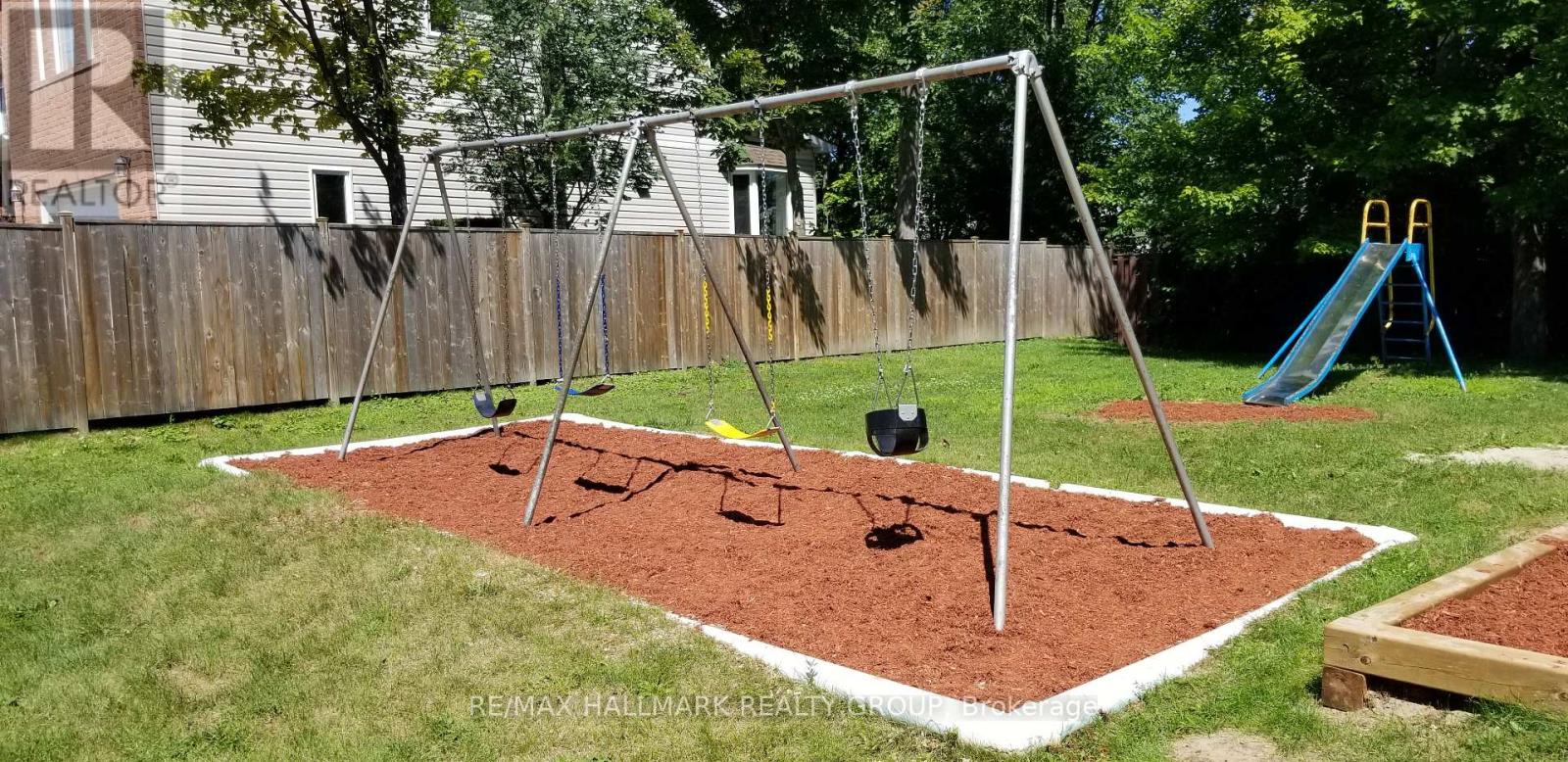 D - 77 Glen Park Drive, Ottawa, Ontario  K1B 3Z1 - Photo 34 - X12881984