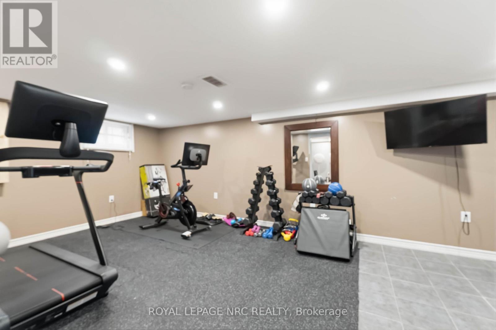 45 Shakespeare Avenue, St. Catharines, Ontario  L2R 6M8 - Photo 25 - X12882060