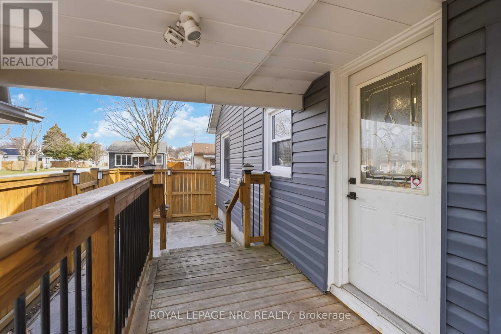 45 Shakespeare Avenue, St. Catharines, Ontario  L2R 6M8 - Photo 5 - X12882060