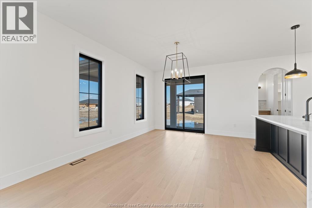 5225 Rafael, Tecumseh, Ontario  N0R 1K0 - Photo 17 - 26005363