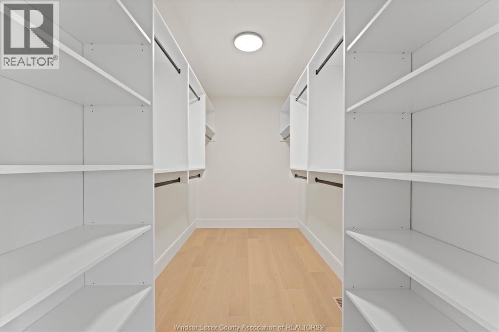 5225 Rafael, Tecumseh, Ontario  N0R 1K0 - Photo 34 - 26005363